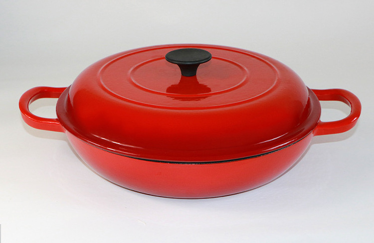 Cast iron enamel pot Cast iron enamel pot