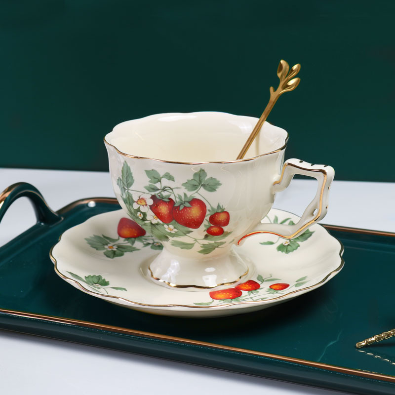 European Strawberry Coffee Cup Set Cup and Plate French Restaurant Cup and Plate