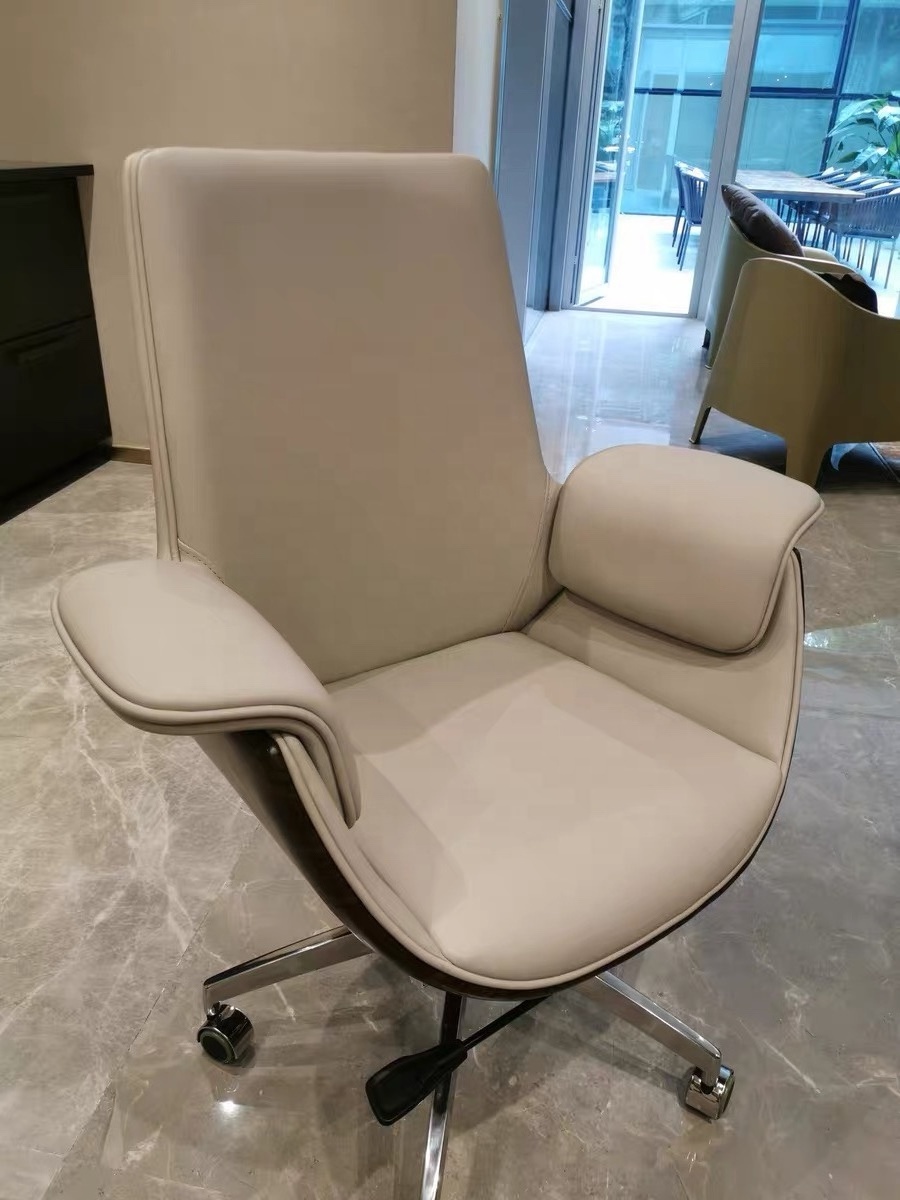 white leather executive chair classic office chair  ergonomic design rolling chair