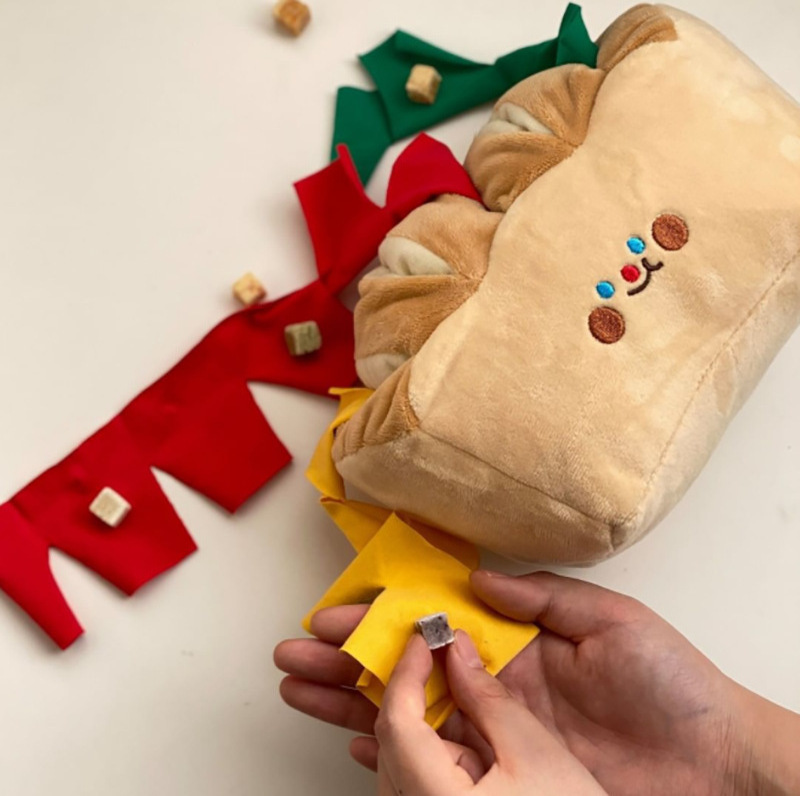 Hdden food dog plush toy Seek Food Sniffing Paper Bread Toast Dog Plush Toy Sniffing Puzzle Toys for pets