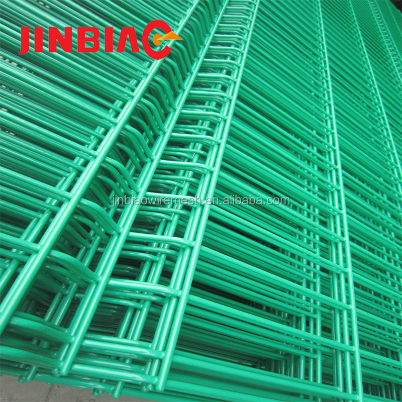 Hog Wire Mesh Fence Panels With Razor Barbed Wire On Top