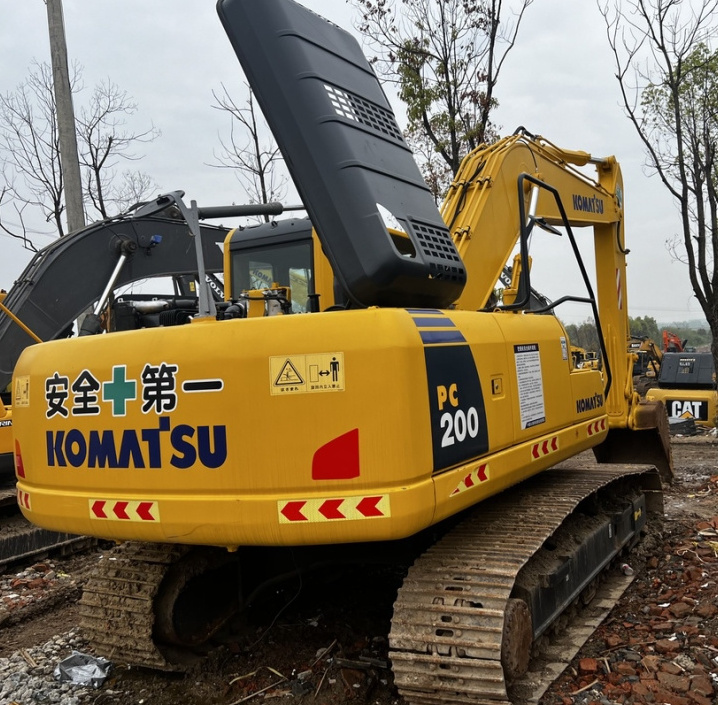 Used komatsu excavator machine pc200 for sale used excavator komatsu 200 210 220 in good condition