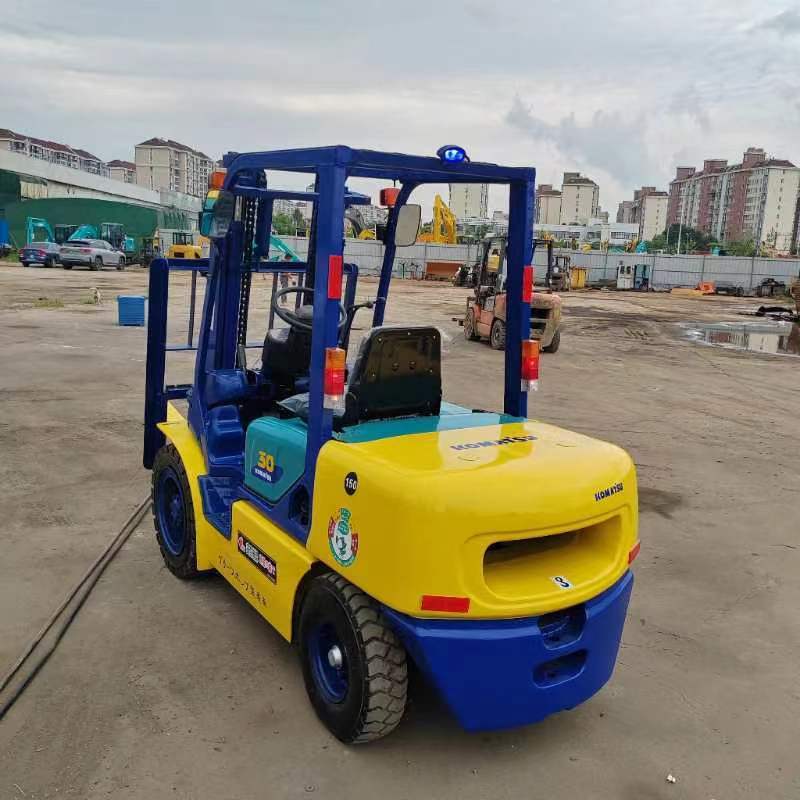 Reliable high quality second-hand high quality original Komatsu forklift truck small mechanical equipment for sale