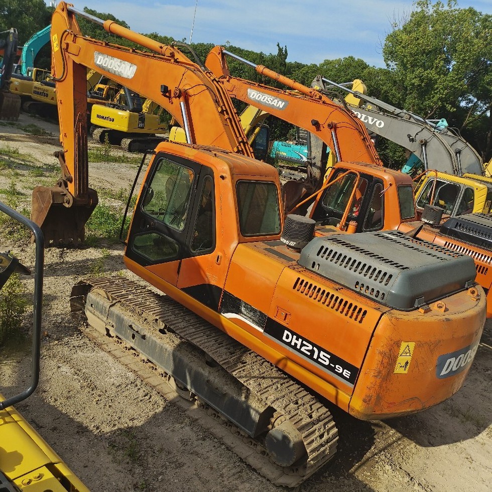 Second hand DOOSAN dh215-9 secondhand Doosan dh215-9 Korea made small digger excavator for sale