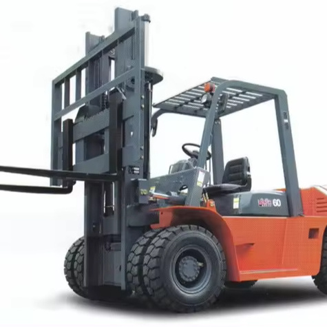 6 tons forklift China 90% of new machinery and equipment second-hand forklift sold at a low price