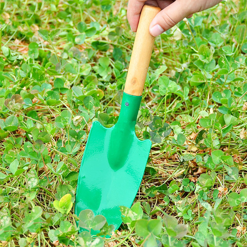 garden spade