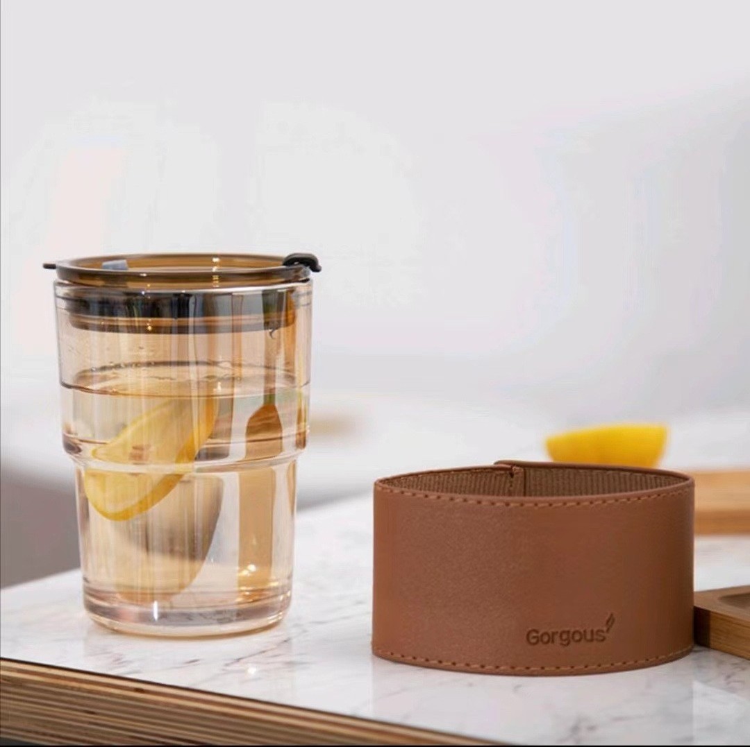 Glass travel coffee mug with lid and straw heat-resistant drinking cup with leather cup pot, plastic glass with lid and straw