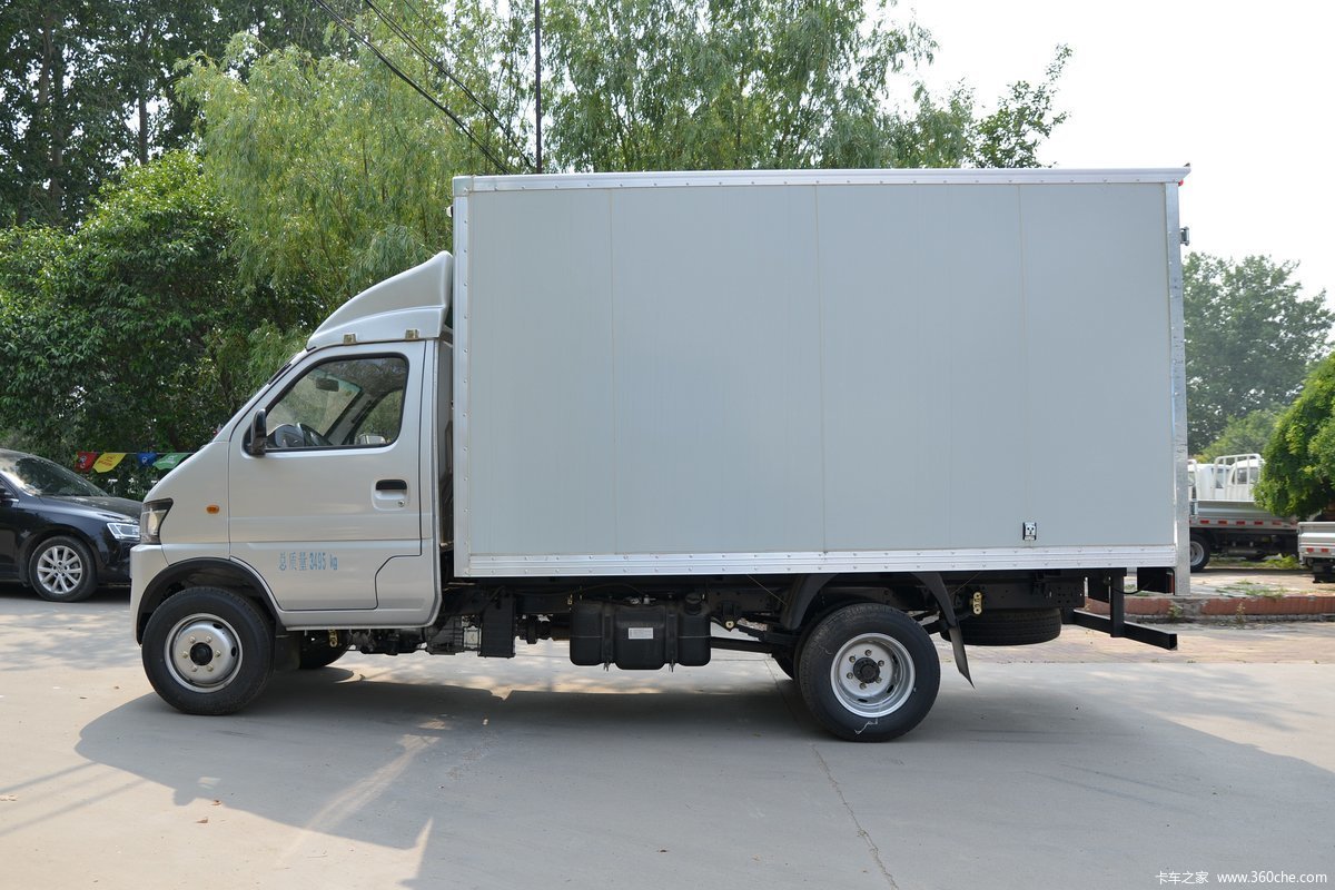 KAMA Mini van box truck 1T loading FOTON small 4x2 gasoline van cargo truck factory