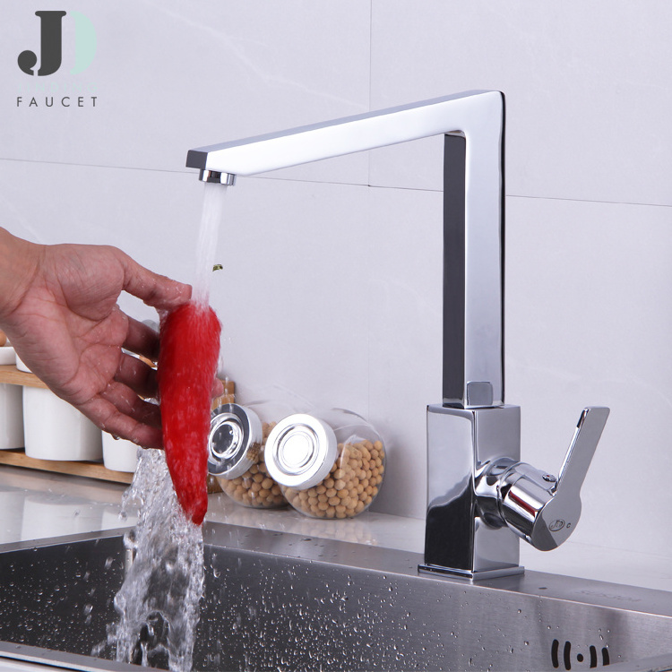 JINDING Manufacturer Deck Mounted Single Handle 360 Rotation Kitchen Sink Faucet