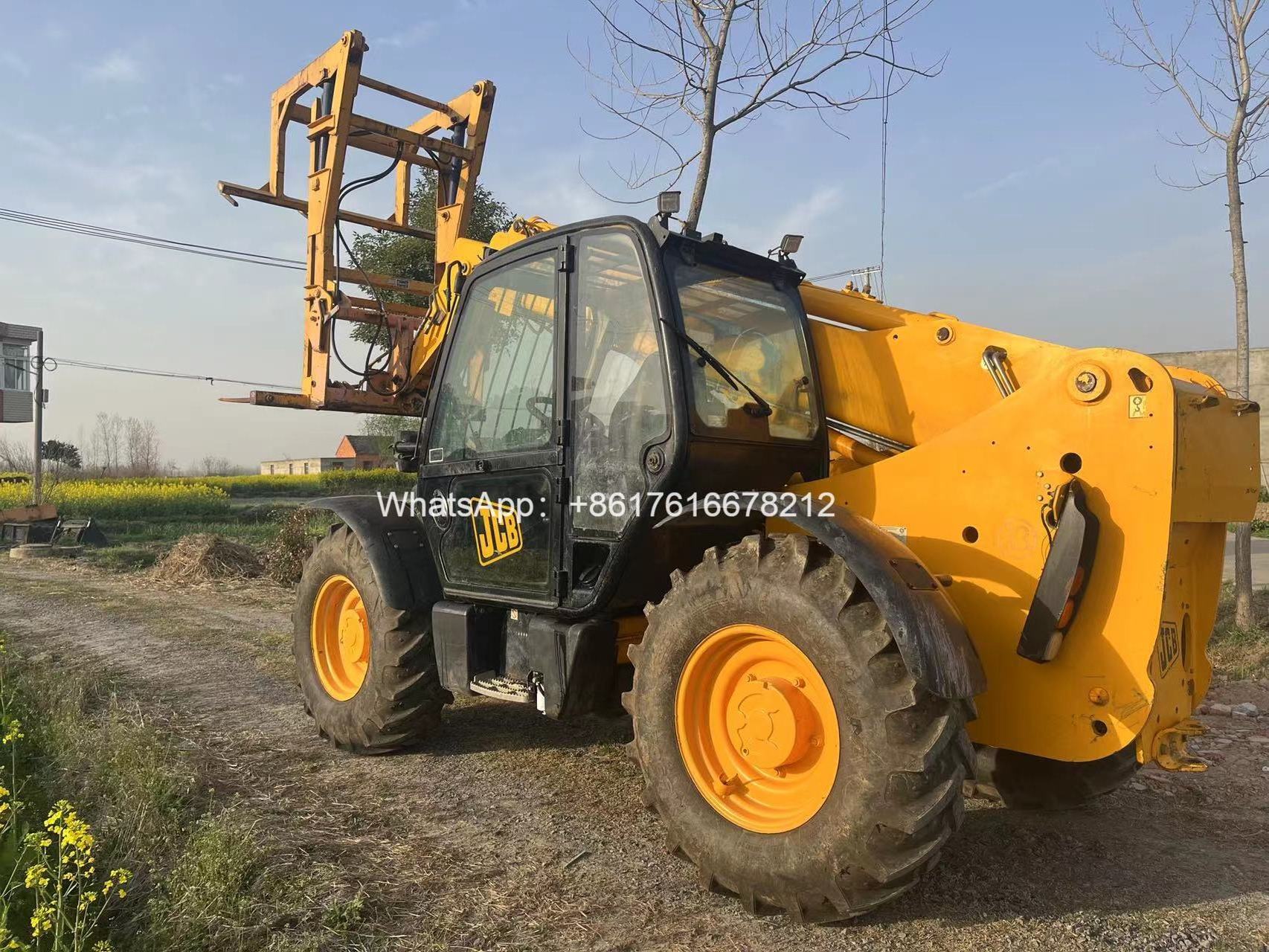 The second-hand JCB 535 telehandler, a 3.5-ton forklift made in the UK, is now available for hot sale