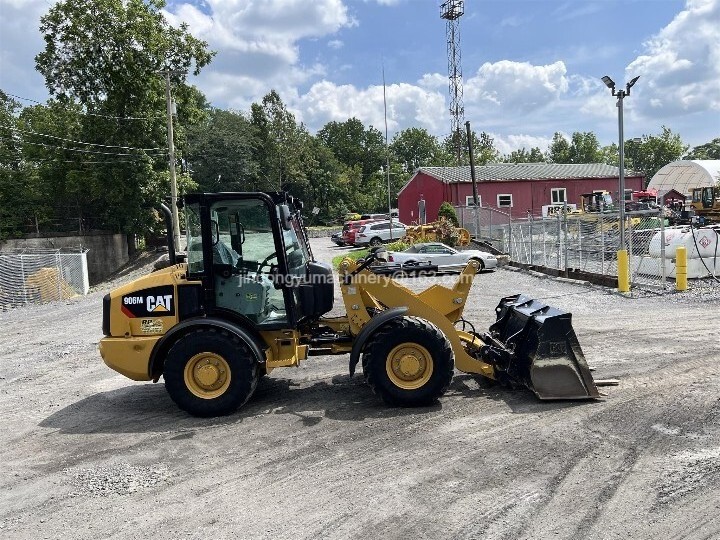 new arrival USA cat machinery 906M Wheel loader CAT 906Wheel loader Caterpillar machine CAT 906M used Wheel loader