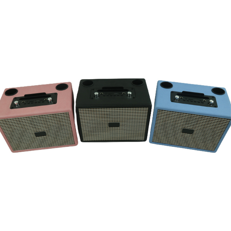 Surround Sound Loudspeaker Retro Karaoke Speaker Box With FM Radio Strong Bass Tws Bt Music Partybox