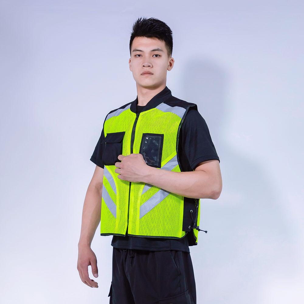 Walking and jogging at night Valet safety Riding reflective jacket