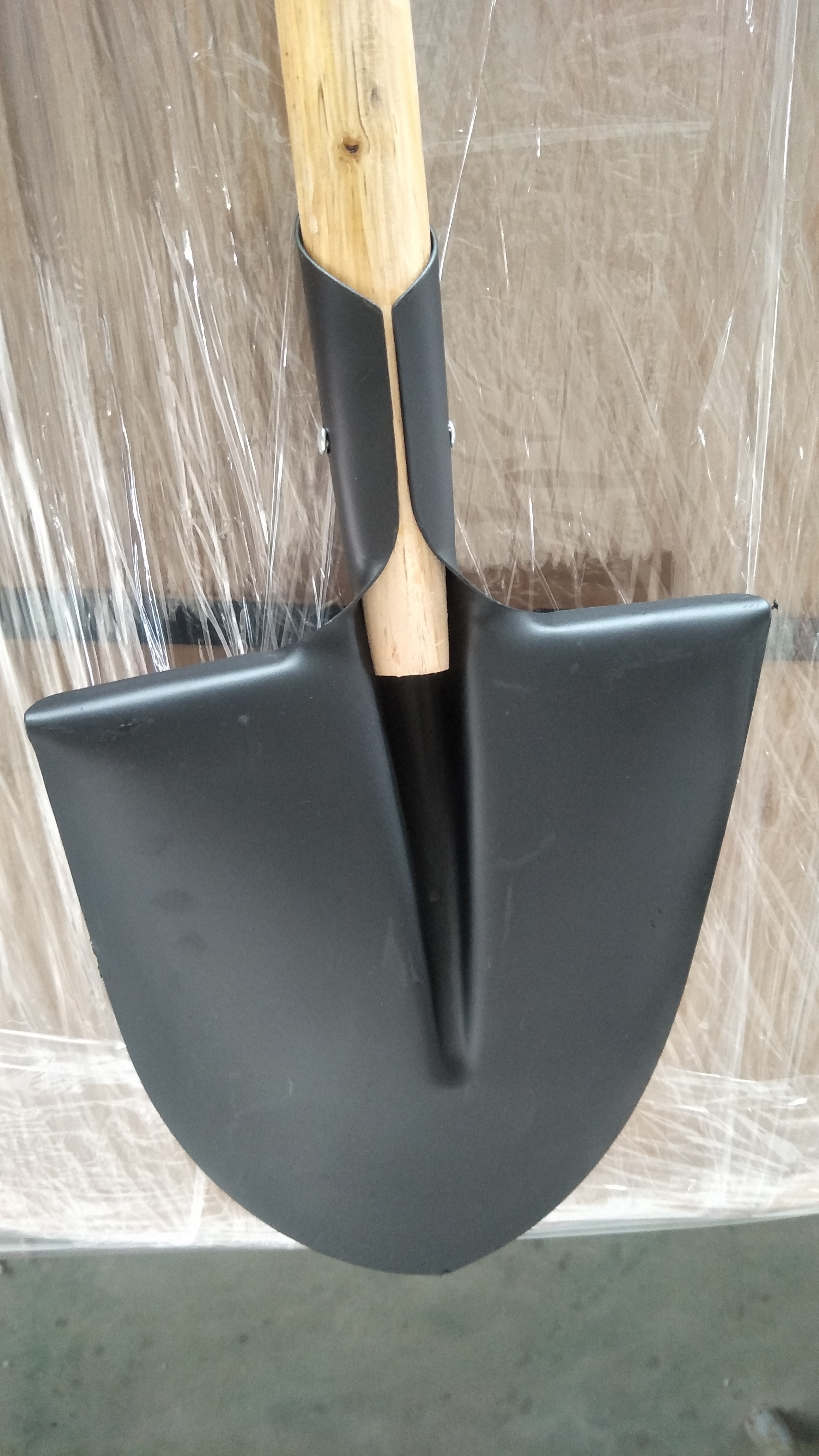 wood handle shovel  fire shovel garden spade