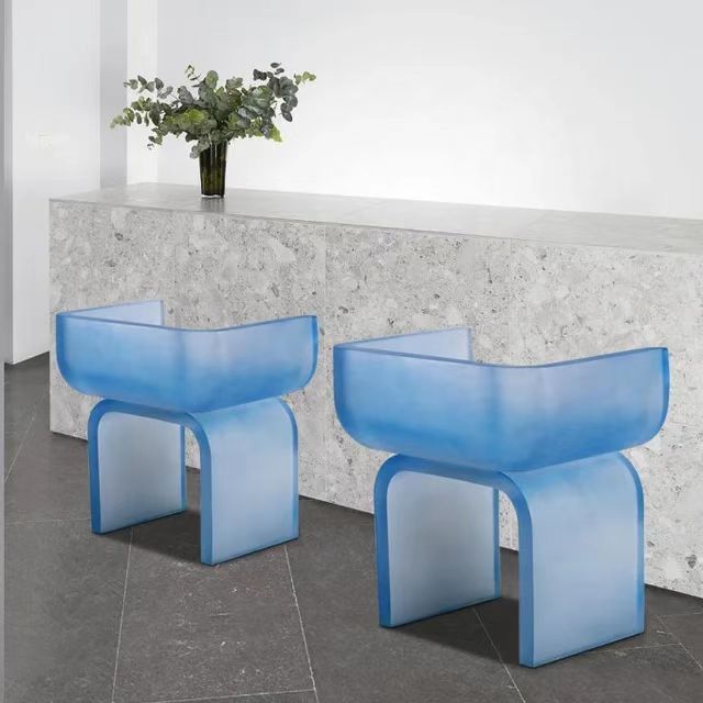 2023 New Design Unique Acrylic Living Room Stool Chair High Quality Acrylic Modern Luxury Fancy Chair