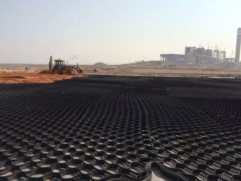 Reduce roadbed thickness  hdpe geocell cellular confinement system