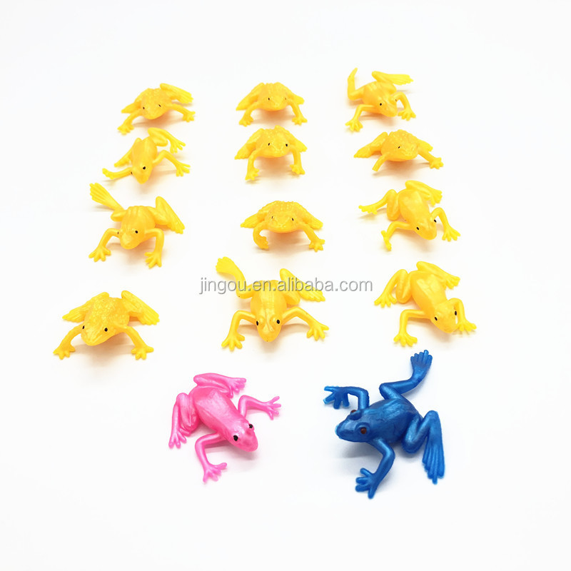 Wholesale Soft Bulk Sticky Frog Toy TPR Stretch Simulation Realistic Animal Rubber Mini Plastic Toys For  Vending Capsule