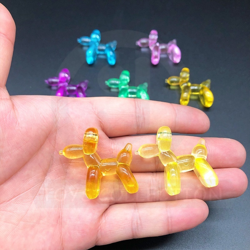 Wholesale Acrylic Clear Beads Balloon Dog Figures Cheap Vending Machine 50mm Capsule Toys Crystal Toy For Kids