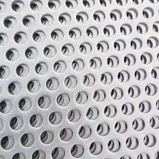 Stainless Steel 304 Material Deck Perforated Iron Sheet Round Hole Perforated Walkway Hole Sheet Galvanized Speaker Grille Cover