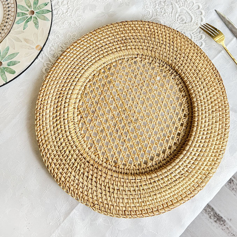 Handmade Rattan Charger Plate for Wedding Tabletop Floral Pattern Wall Hanging Decor Natural Wicker Home Decorative Decorations