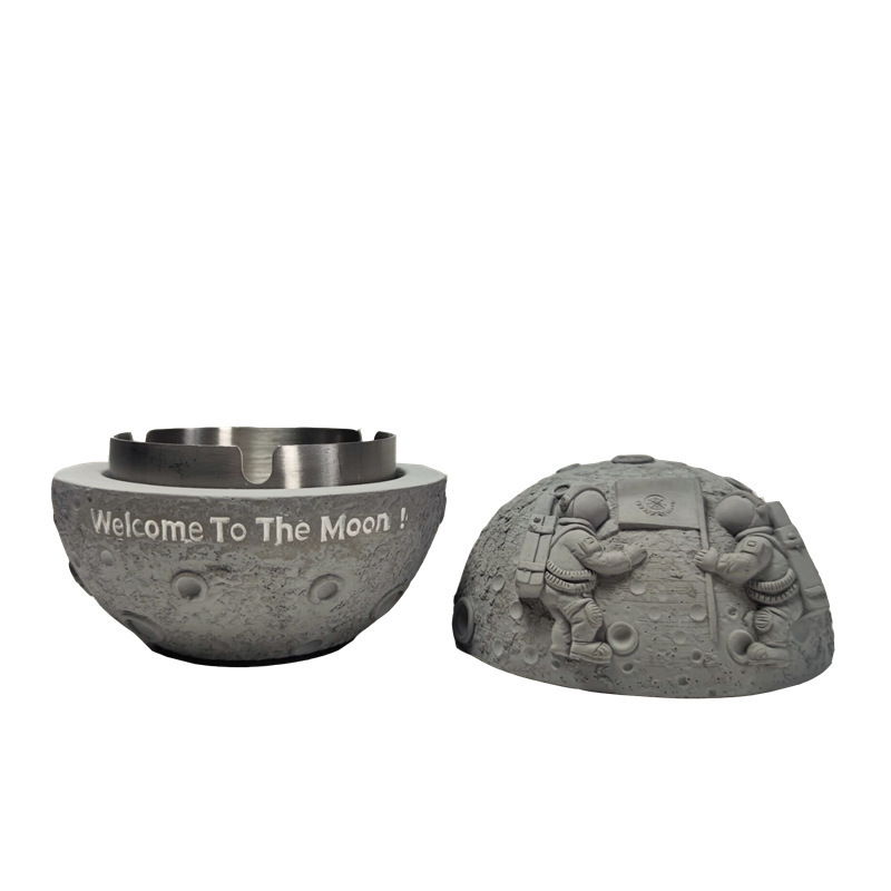 New arrival Modern And Simple Eco friendly Creative astronaut design Cement Ashtray For Cigar Stand