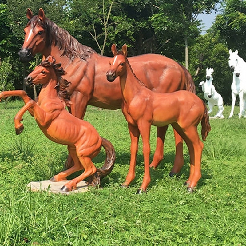 Jingujin New lnnovation fiberglass horse sculpture Long service life outdoor fiberglass sculpture for park