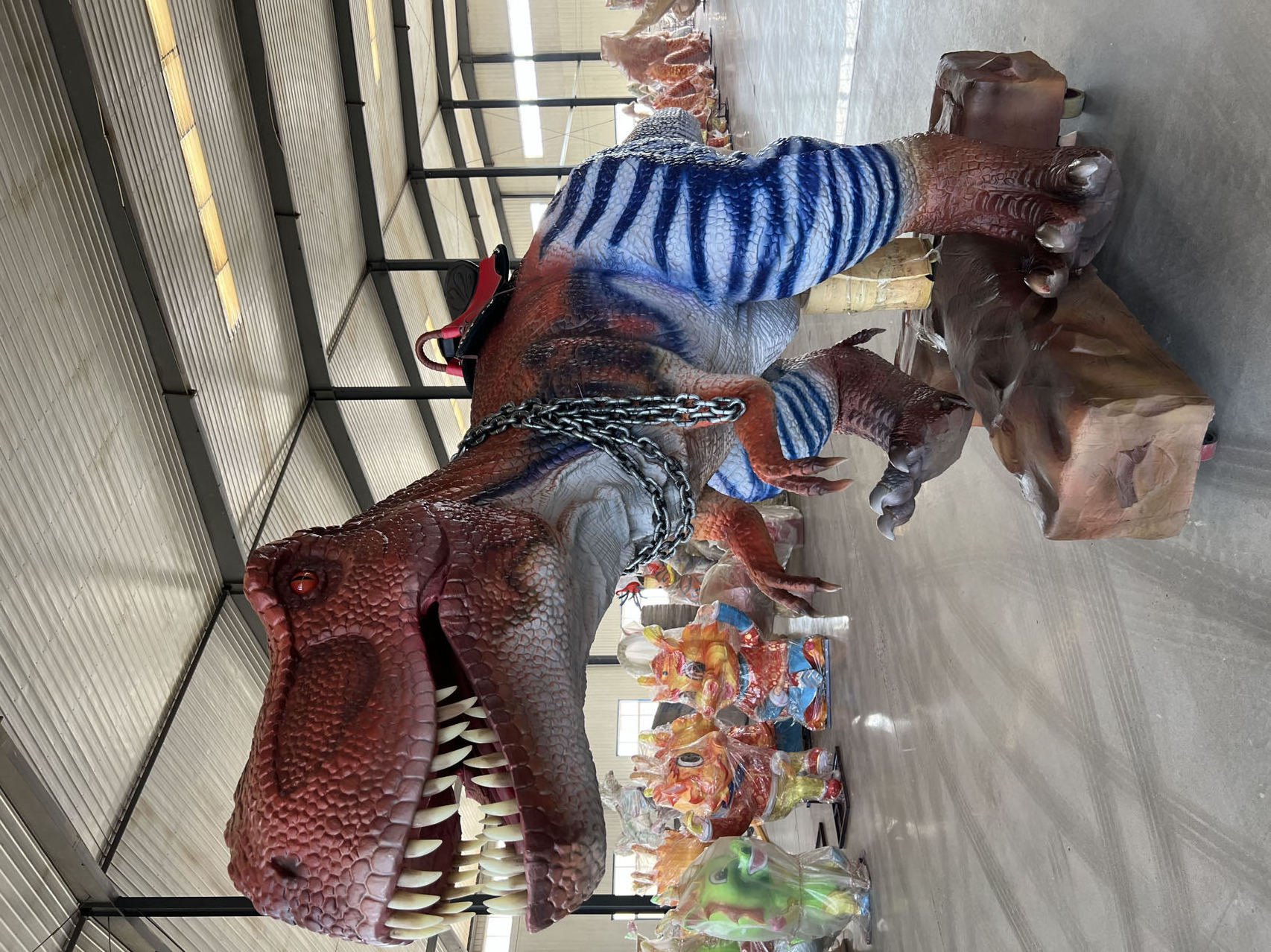 Jingujin New Trend walking triceratops dinosaur ride simulation walking rideable dinosaur animatronic ride robot for park