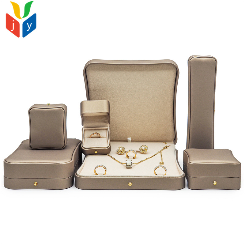 wholesale custom Green gold leather bracelet jewelry set boxes Pendant jewelry packaging box full set with logo