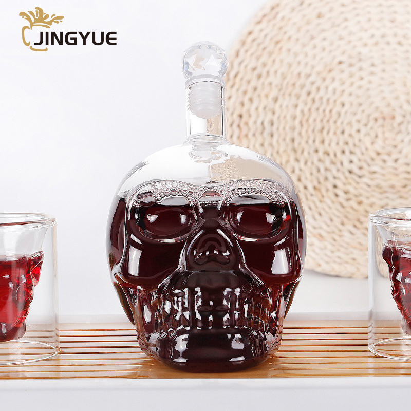 Skull Head Shaped Wine Bottle Wholesale Creative 1000ml Custom Logo Etched Crystal Wine and Whiskey Decanter