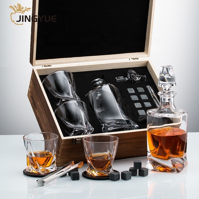 Custom Logo Whisky Chilling Stones Gift Set 26oz Cocktail Whiskey Liquor Decanter and Old Fashion Glasses in Wooden Gift Box