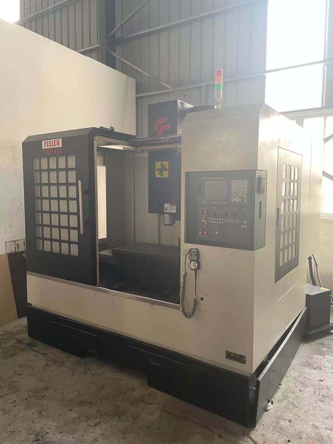 Vmc850 4 Axis Used Cnc Milling Machine 5 Axis Cnc Small Vertical Machining Center Vmc650 Machine 3 Axis Vertical Fresadora Cnc