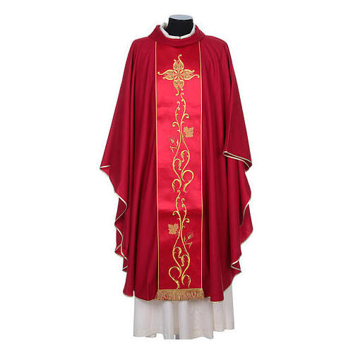 Catholic chasuble in quality polyester and machine embroidered stole