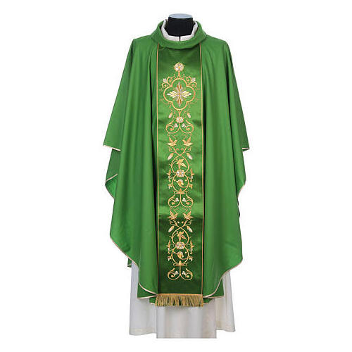 Catholic chasuble in quality polyester and machine embroidered stole