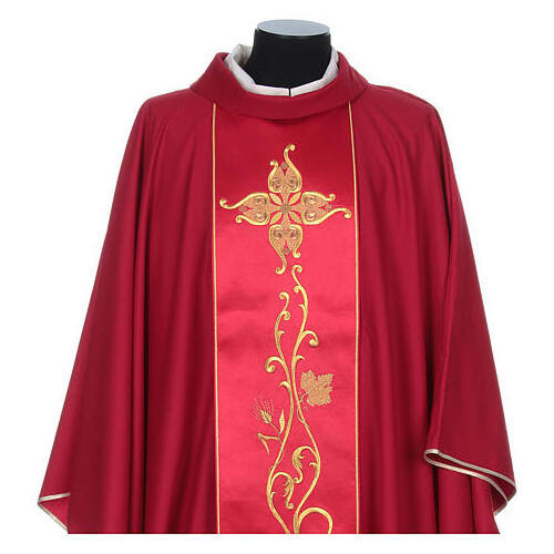 Catholic chasuble in quality polyester and machine embroidered stole