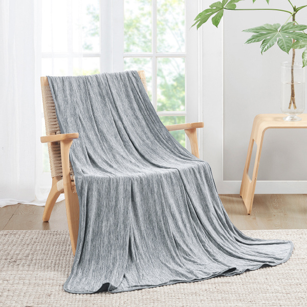 Cooling Throw Blanket for Hot Sleepers Lightweight Breathable Summer Cold Blanket for Couch Blanket Manufacturer