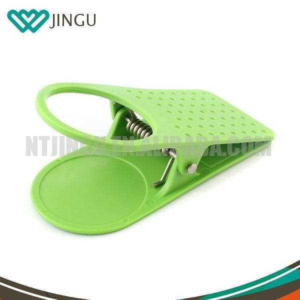 Custom Plastic Cup Holder Table Cup Clip Cup Holder For Beach Chair