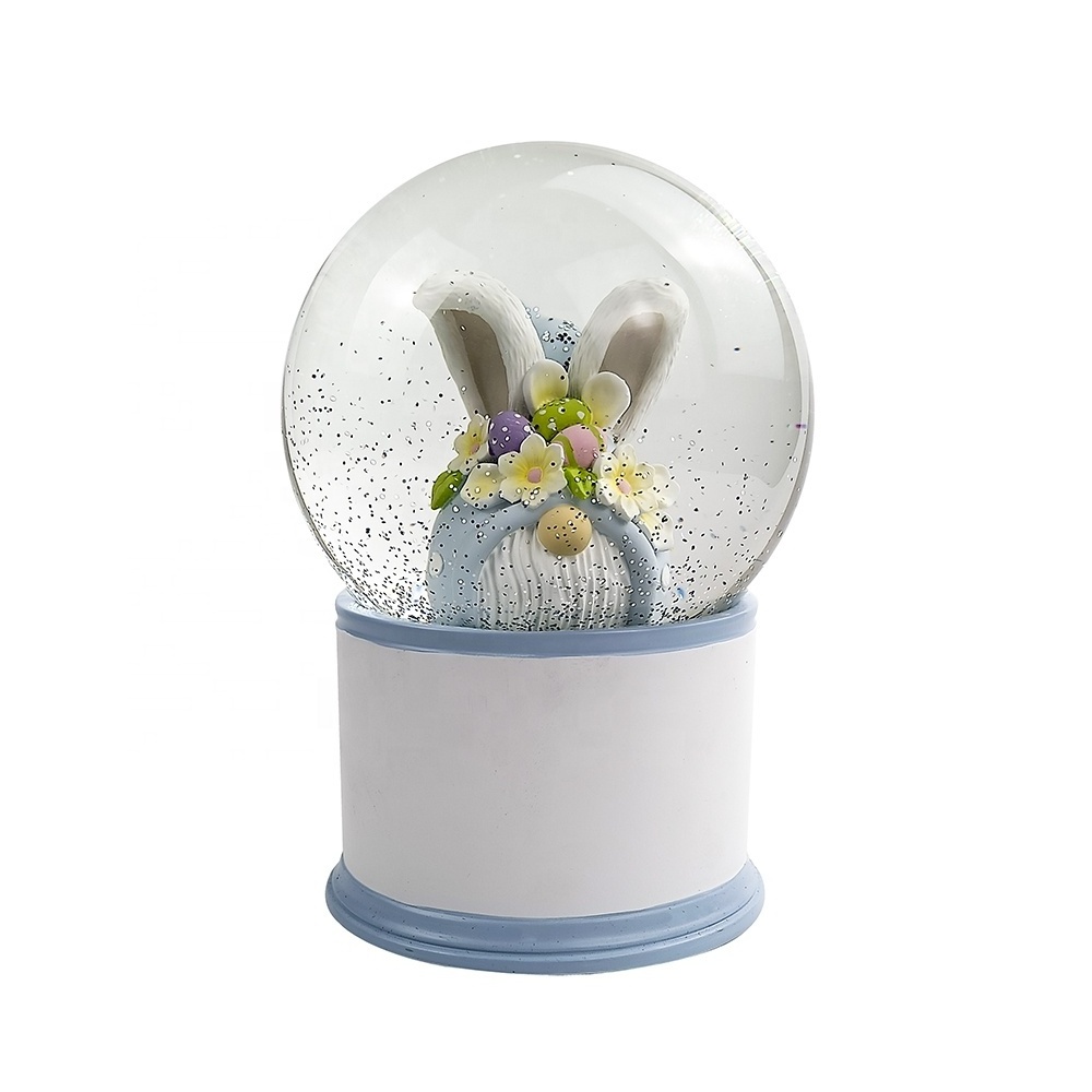 Factory wholesale water huizhou factory musical ball hand painted snowdome snow globe with price