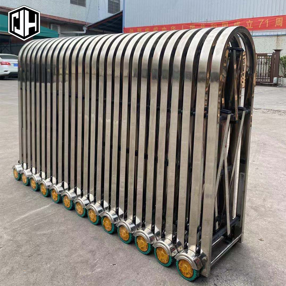 1200mm High Wheel Retractable Gate Manual, Road Metal Mobile Expandable Barrier Gate for Outdoor Parking