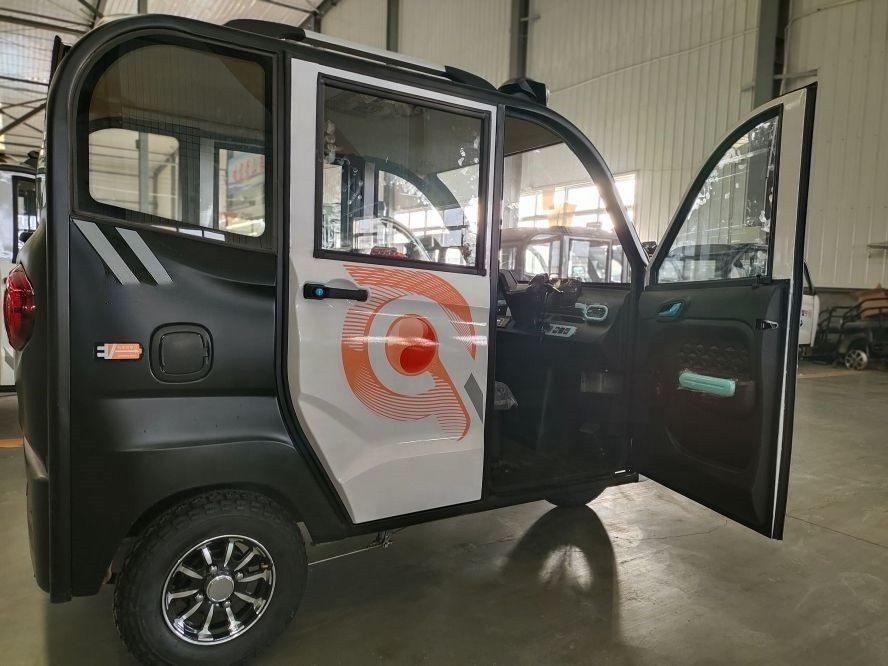 Electric Tricycle Popular Bajaj 3 Wheel Motorcycle For Passengers Mototaxi Battery Tricycle Tuk Tuk