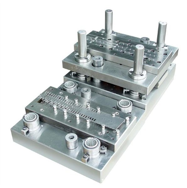 Custom injection mould with high precision mold maker for injection parts in automotive industry