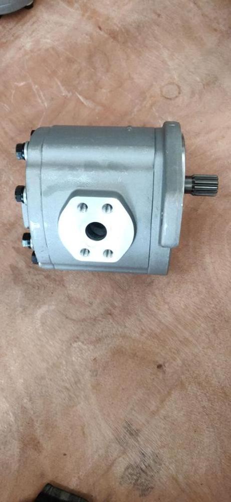 high quality 2P3146AR transmission pump for TCM850/860/870