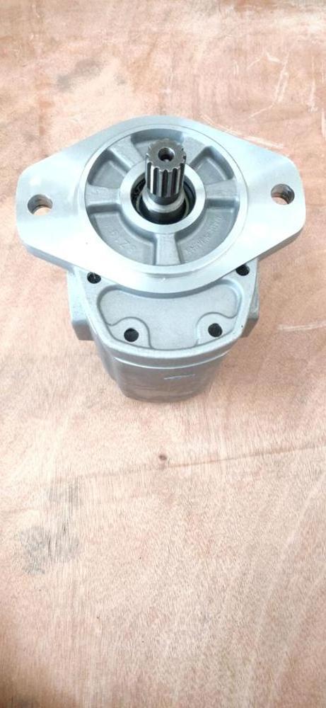 high quality 2P3146AR transmission pump for TCM850/860/870