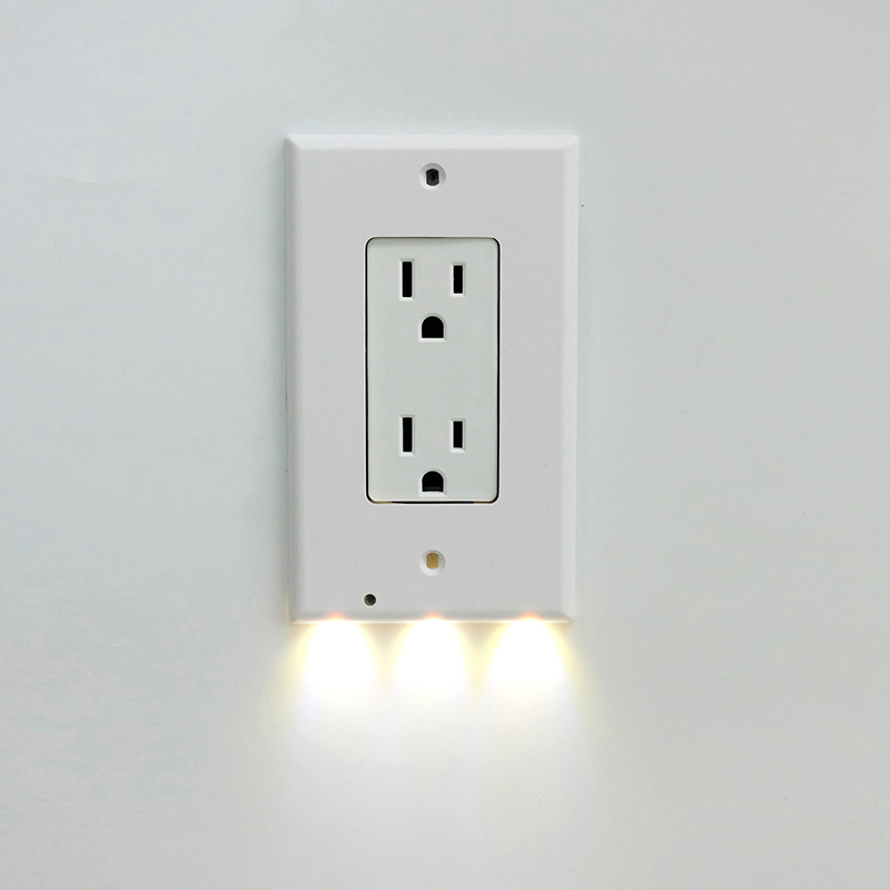 Home US Standard Night Light Wall Socket 110V Wall Outlet With On/Off By Light Automatic