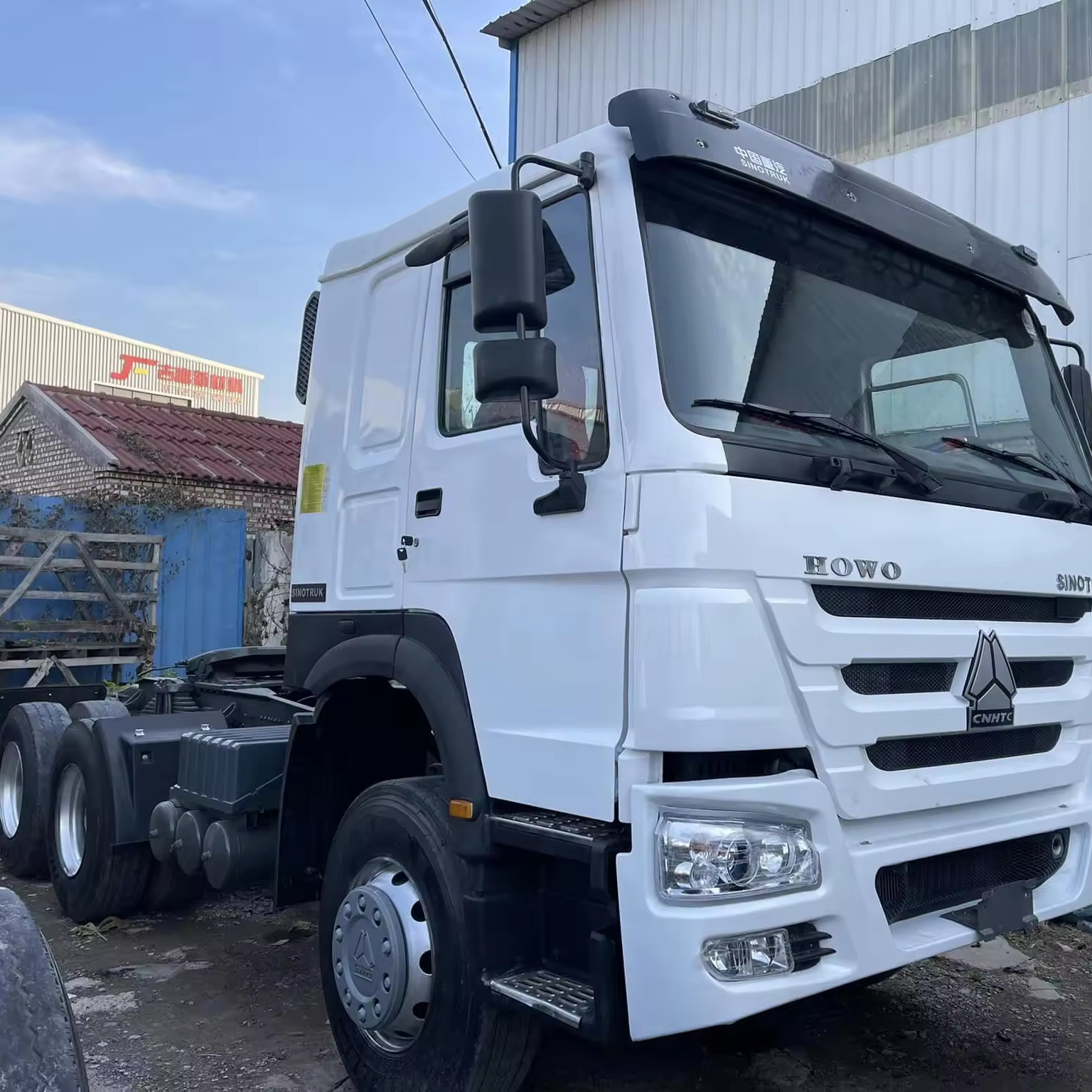 HOWO 6X4 Tractor Trucks Sinotruk Sale 371HP Heavy Duty Used Tractor Truck For Sale