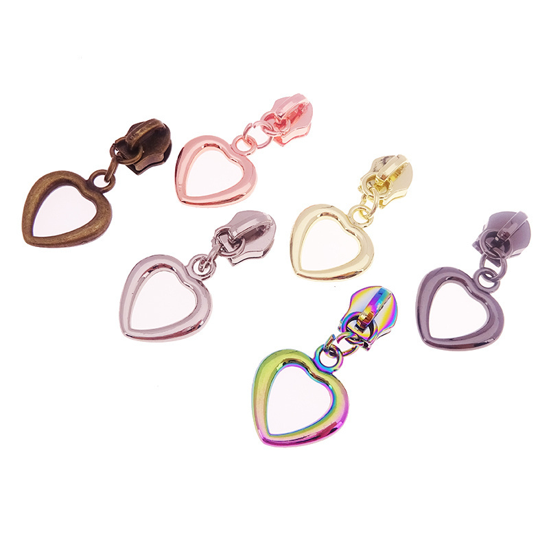 Factory Supply Metal 5# Nylon Zipper Slider Heart Shape Zipper Puller Pulls For Bag