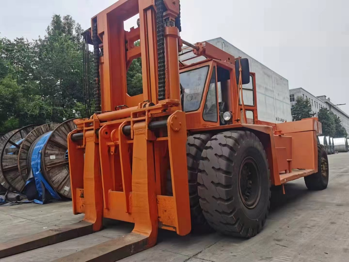 used Japanese original forklift 35tons 30tons 25tons 15tons Mitsubishi/TCM/Komatsu/Nissan  high quality diesel forklift T