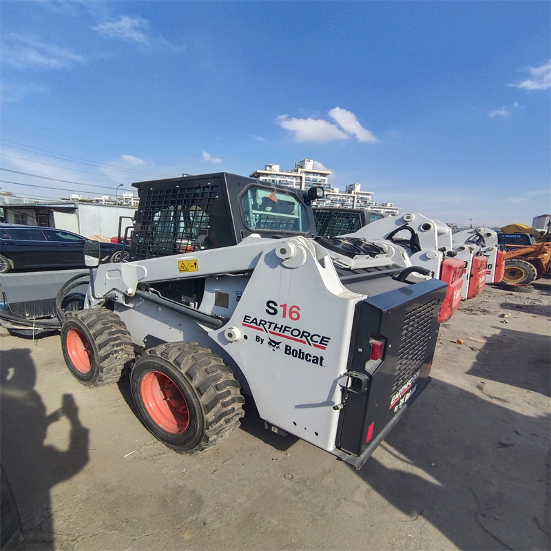 Used miniature wheel loaders, front end shovel loaders for sale