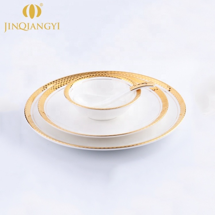 Hot sale chaozhou arab dubai round white gold trim edge luxury royal porcelain dinnerware dinner plates sets wholesale