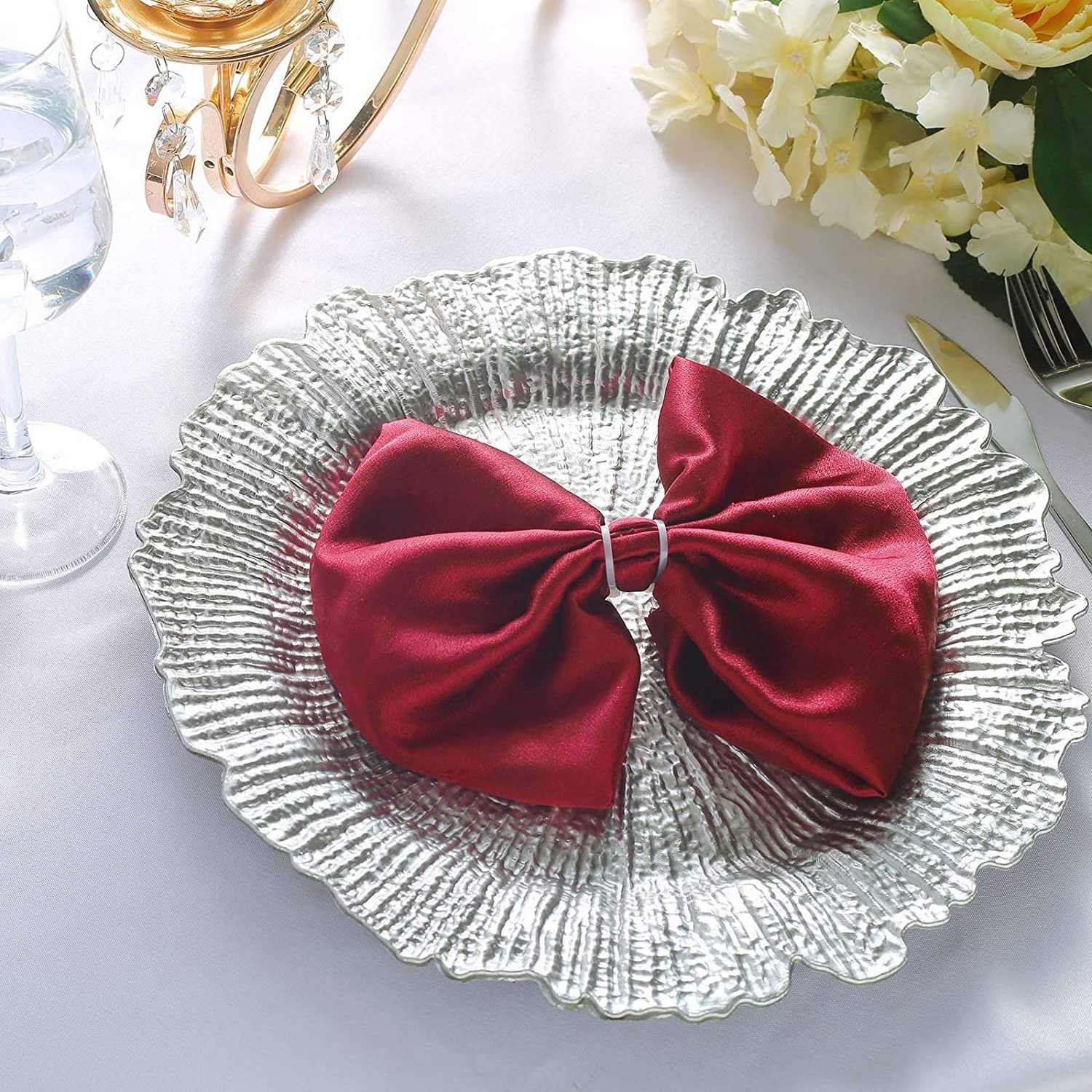 Wholesale Elegant Acrylic Plastic Black Red Silver Rose Gold Reef Charger Plates Wedding Decoration Chargers for Dinner Plates