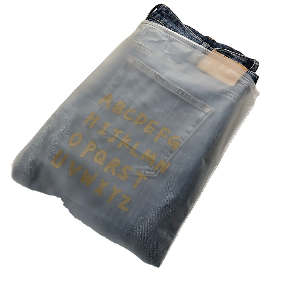 Dusty Proof Wholesale Eco Friendly Custom Frosted Zipper Bag For Cloth Packing